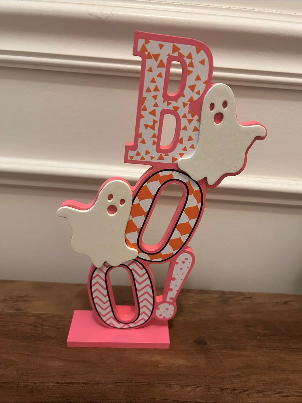 Pink 'BOO!' Halloween Tabletop Decor by
